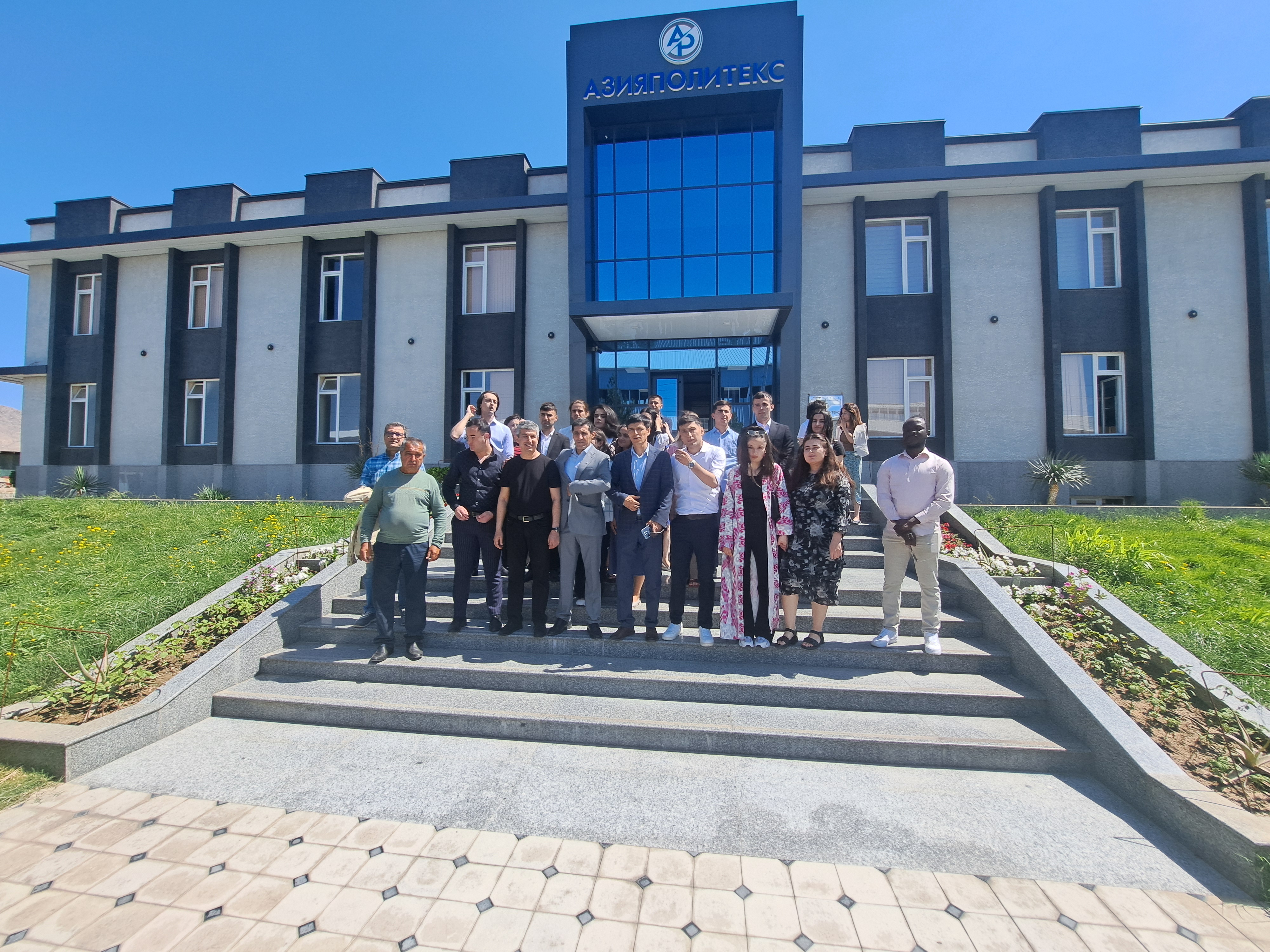 VISIT BY UNIVERSITY OF CENTRAL ASIA’S STUDENTS TO SUGHD FEZ