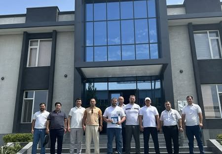 ТАШРИФИ НАМОЯНДАГОНИ ҶДММ “НПО ОПТИМУМ” ДАР ФЕДЕРАТСИЯИ РОССИЯ, ТАҲТИ РОҲБАРИИ ДИРЕКТОРИ ҶАМЪИЯТИ МАЗКУР ТОЛСТОЙ М.Л. БА МАЪМУРИЯТИ МОИ “СУҒД”